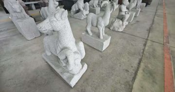 阳泉芝麻白雕刻 十二生肖 异形雕刻