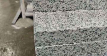 阳泉芝麻白楼梯踏步