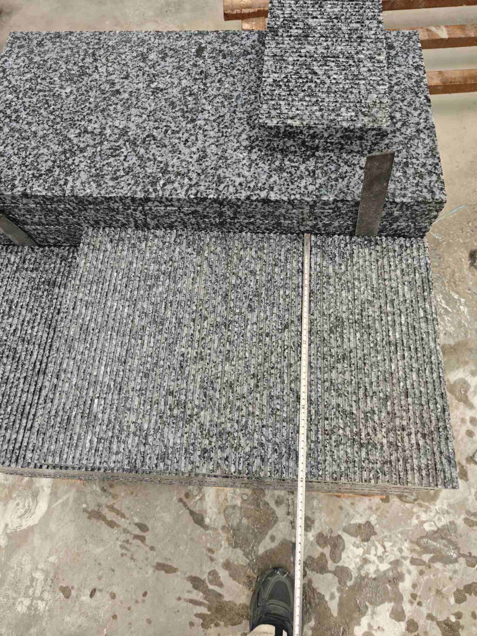 阳泉芝麻黑拉丝面