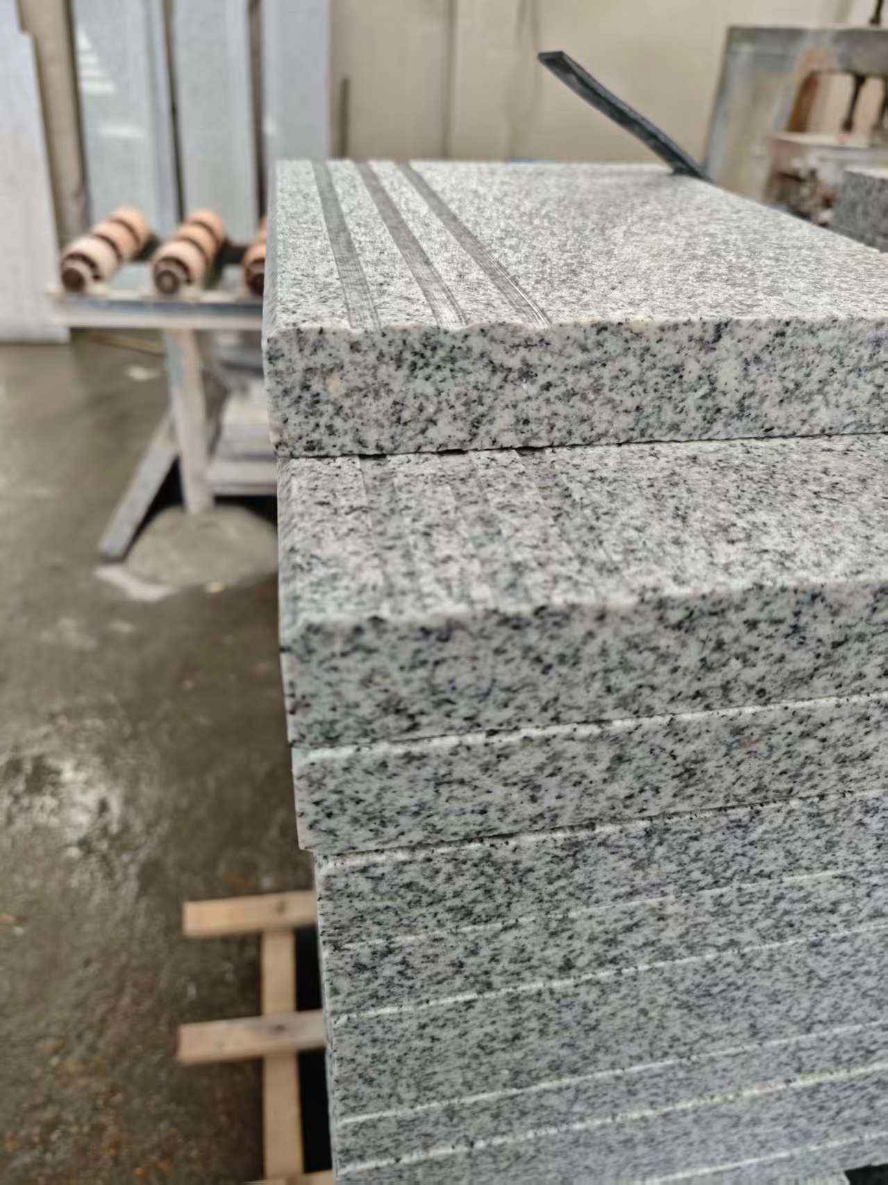 阳泉芝麻白楼梯踏步