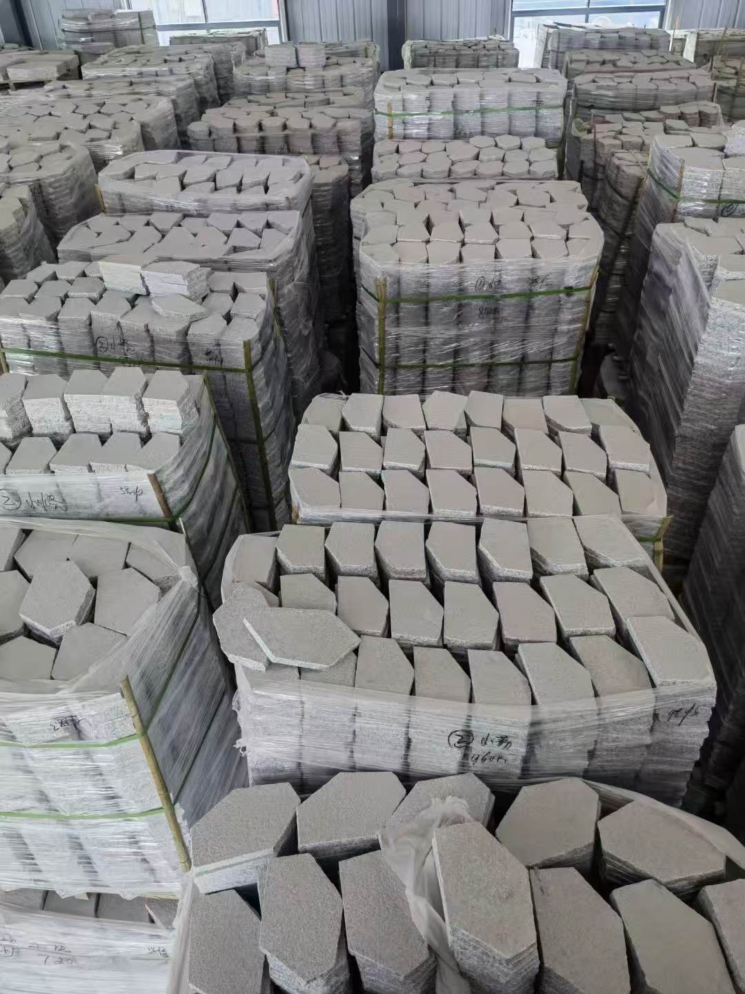 阳泉芝麻白石材冰裂纹，碎拼。