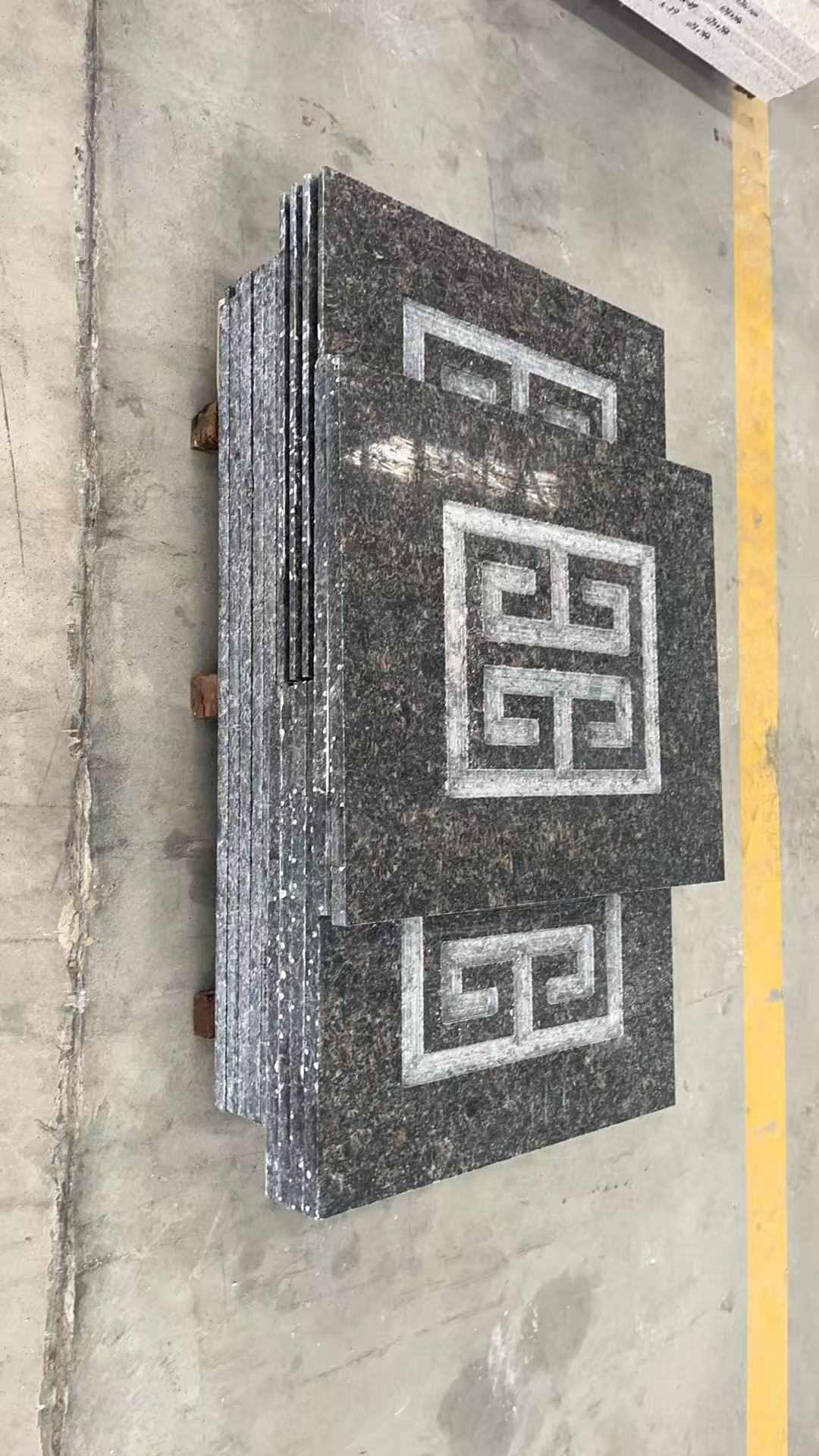 阳泉英国棕回纹雕刻版